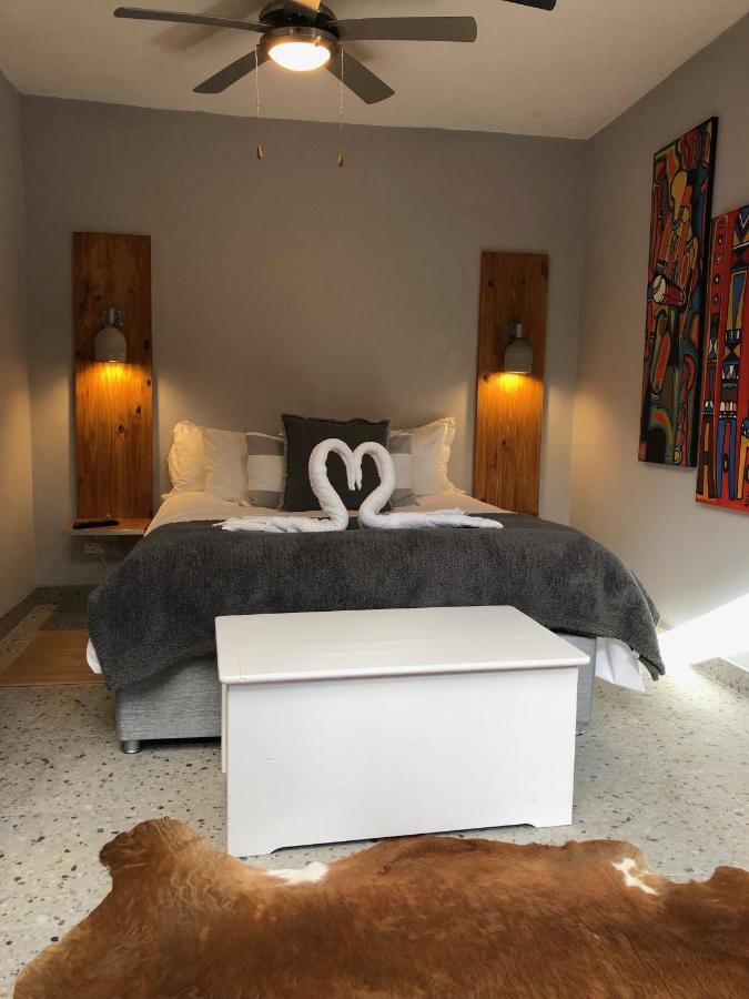 Khanyakude Self-Catering Accommodation Durban Esterno foto